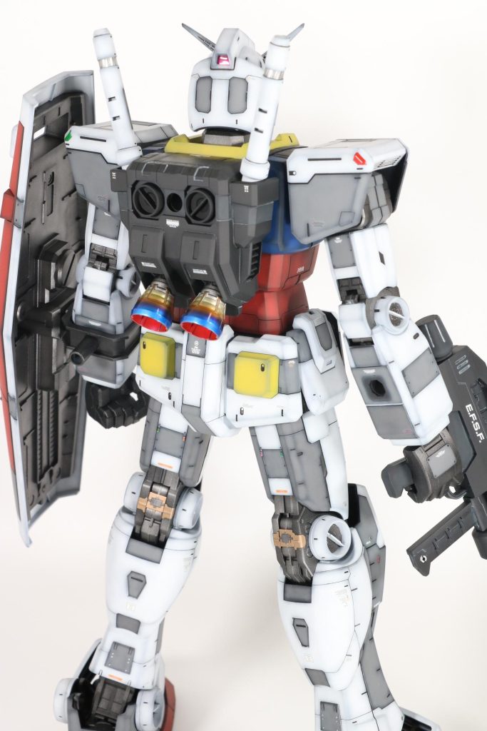 バーニアは大きいので焼け塗装の練習もかねてみました。良い感じに塗れたので満足度が高いところです。