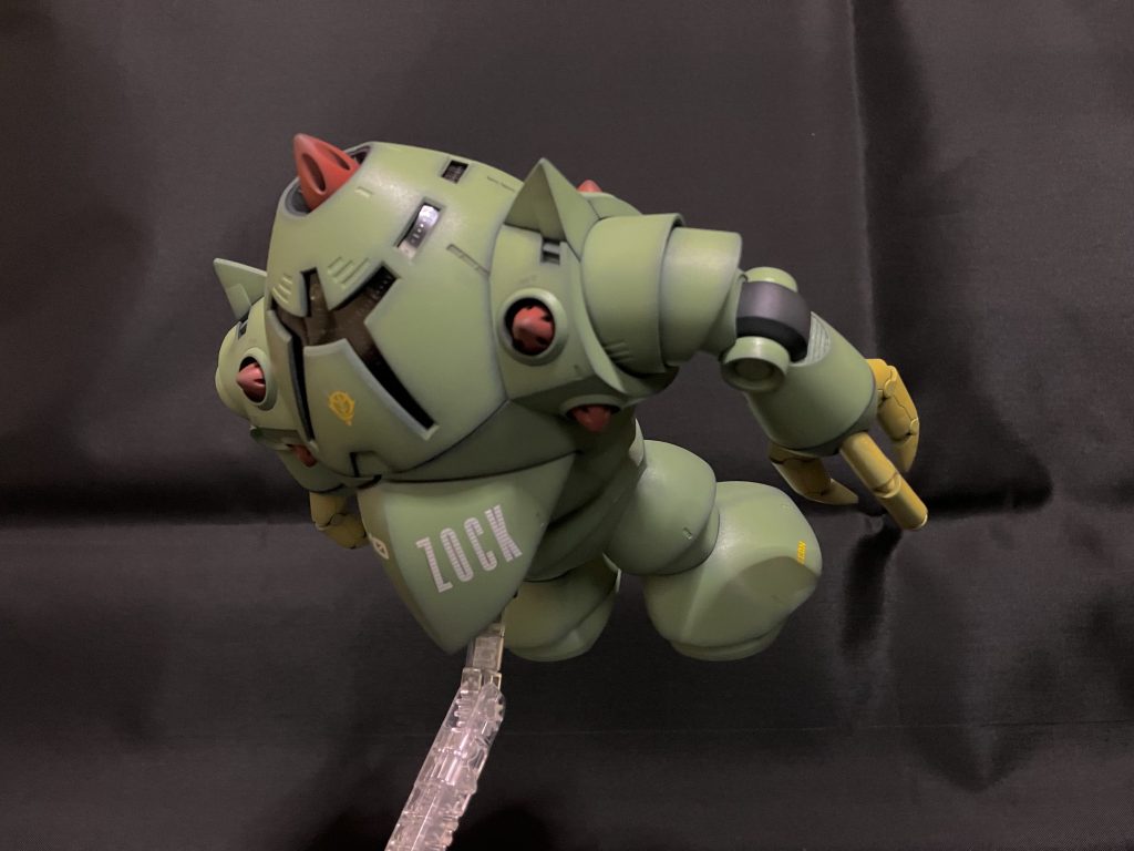 HGUCゾック 黒立ち上げグラデーション塗装–4枚目/制作者：いぬわし