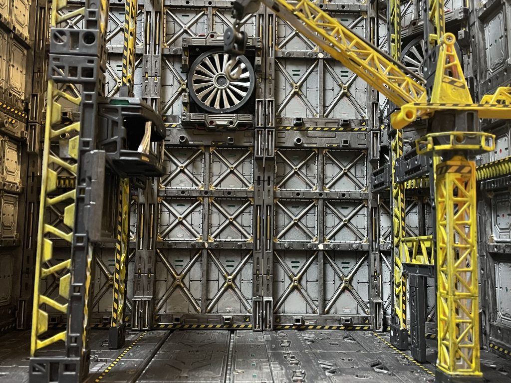 今回の主役はコチラこ格納庫兼、MSハンガー