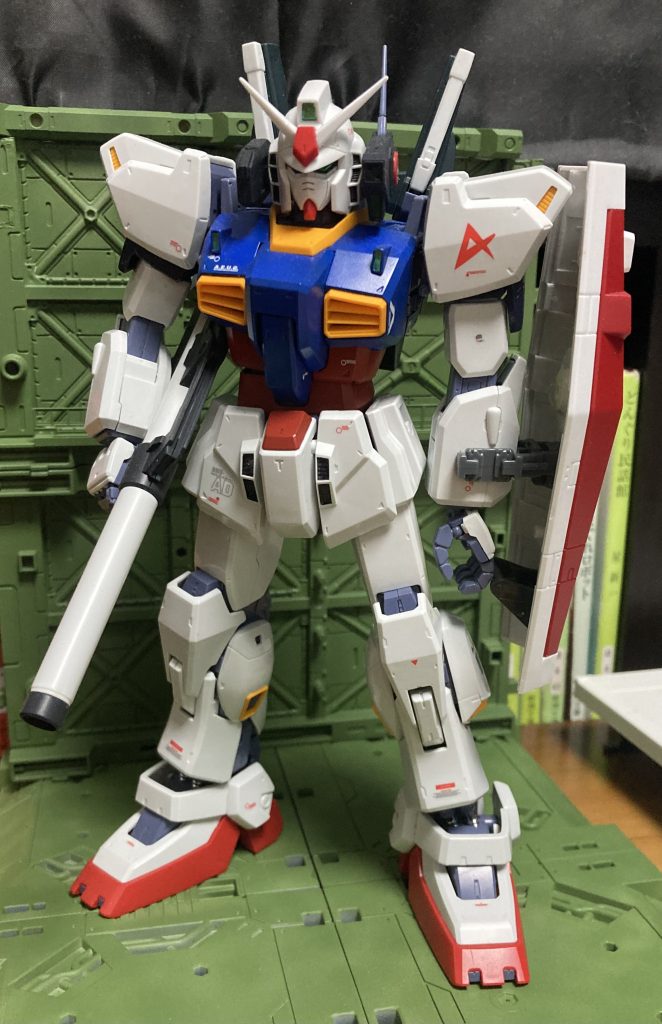 🙎‍♂️「このカラーリング・・・ハヤトの仕業か...余計な事を...ん？A？俺がAなんて書いた服を着たことがあったか？」