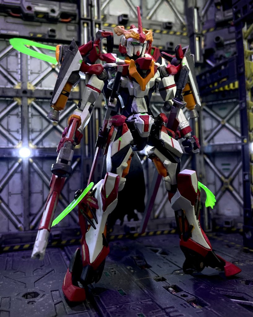 機体名ジークアクス実験型『ジークシフォス』設定ジークアクス開発前の実験機『アルファ型』を性能をダウングレードさせた「ベータ型』の汎用サイコミュ搭載の機体サイコミュの開発が禁止されている為、サイコミュを使用した武装の搭載はない操作性向上に効果を発揮させ接近戦主体の機体である本機での性能実験を想定サイコサイコミュ発動時はバックパックのスラスターから光のエフェクトが放出される