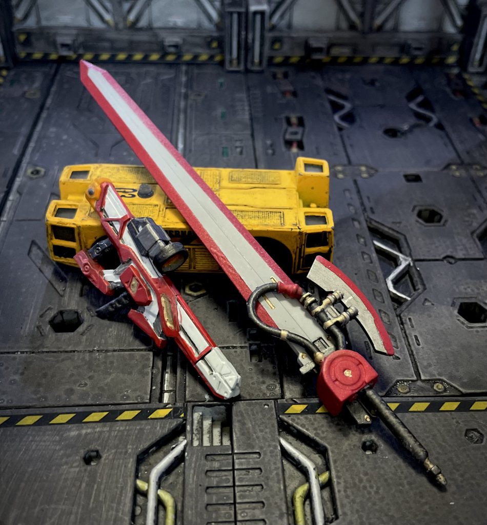 今回のお気に入り大型ヒートブレード『クシフォス』ヒートホークとヒートブレードを合わせて、機体名ともなっている『クシフォス』という大型の両刃剣に合体も可能