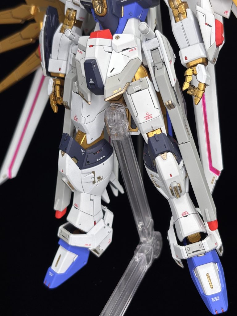 特に拘った下半身。最初はやり過ぎたかなと思いましたが最終的には良い感じになりました。