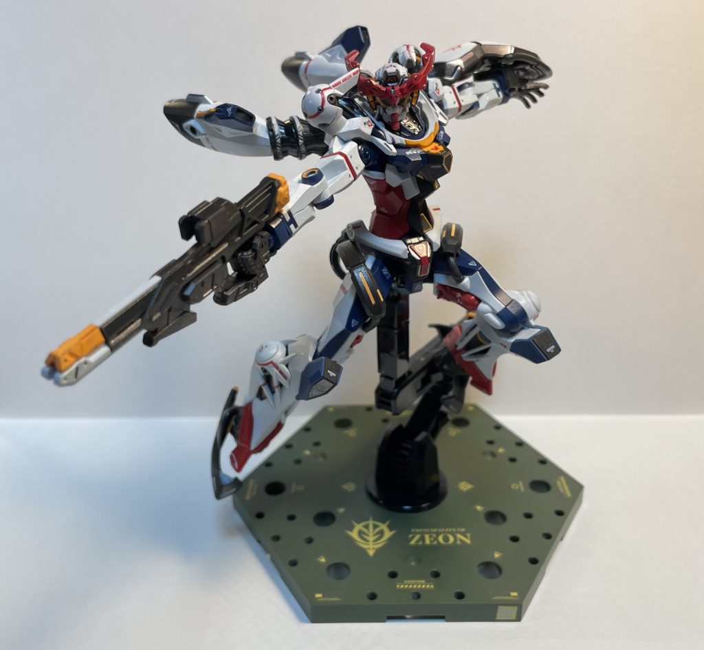 ポージングは説明書を参考に^_^ポージング難しい(zaku-kao9)