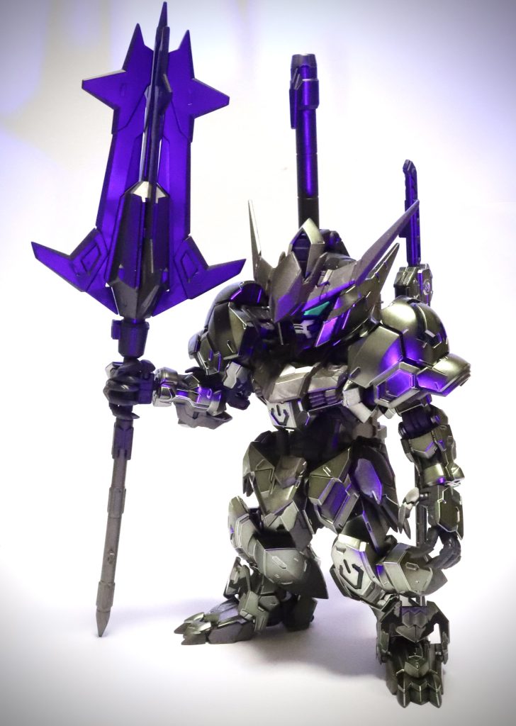 UVライトを当てると良い感じに反射して立体感が出ます。