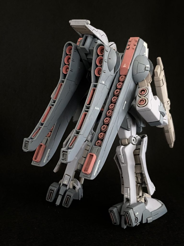 推進器が存在するであろう所、あるいはモールドされているもディテール不足に感じた所は市販のバーニアパーツでディテールアップしました。