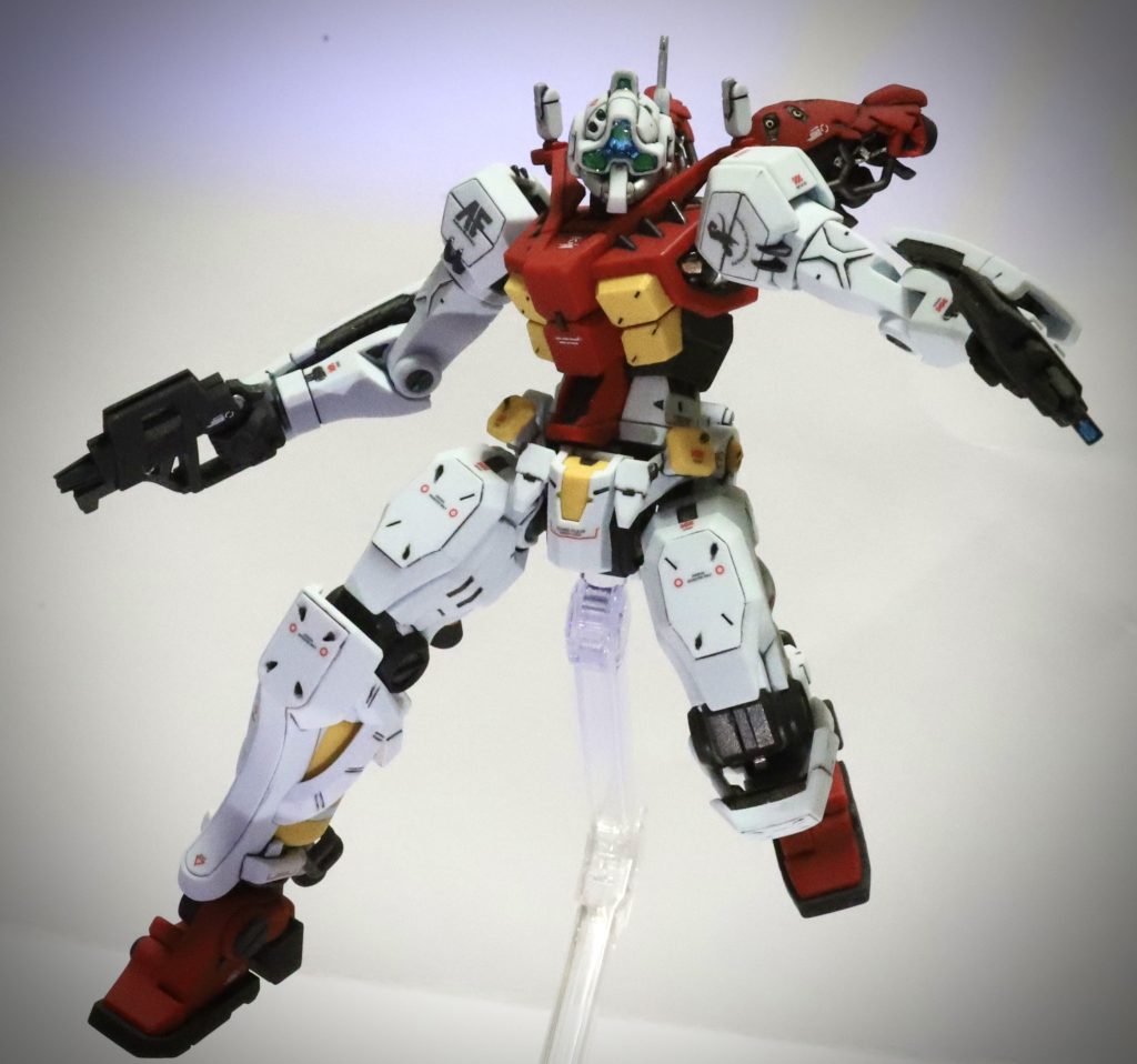 ジークアクスよりも一回り小さいから、こっちを改造する方が難易度高いです