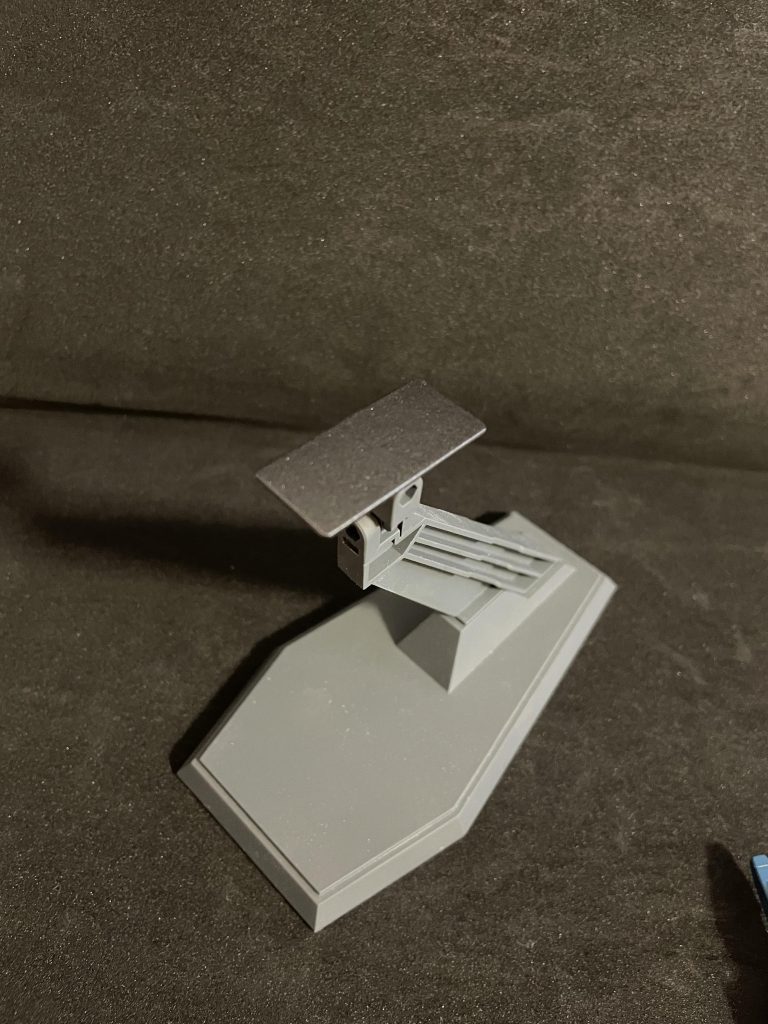 飾る時は両面テープで固定