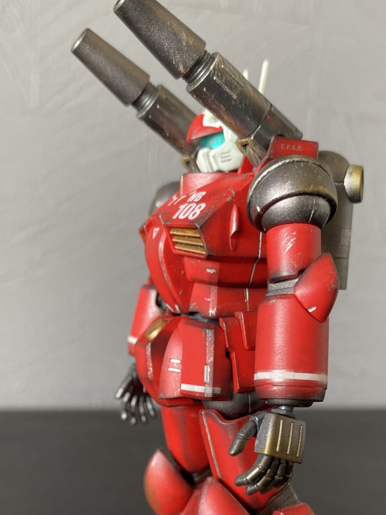 ガンキャノンって、アムロの乗るガンダムに比べて軟弱者のカイのイメージだったり、機体自体が寸胴だったりと、あまりカッコいいイメージがなかったんです。