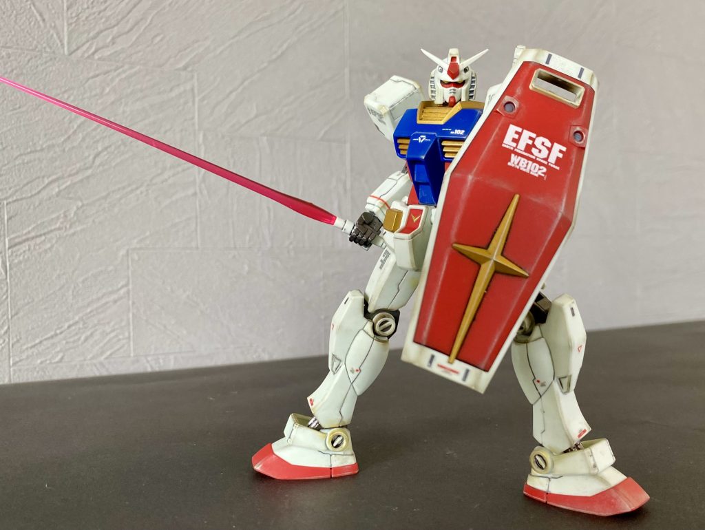 可動域が広いのでいろんなポーズを取らせることができますね。