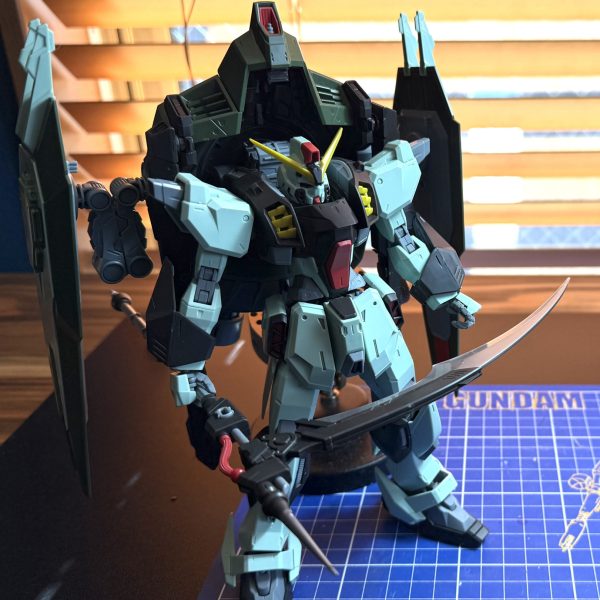 気持ちの限界が来たのでここまでな作品😅そもそも元がカッコ良すぎたので逆に難しい機体だと感じました。後は塗装頑張る！（2枚目）