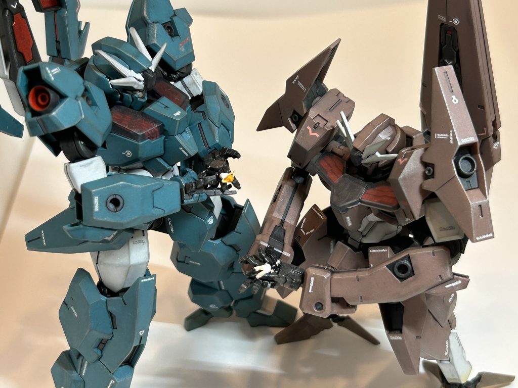 こういうジオラマも考えましたが、やはり劇中のイメージを再現したかったのです。