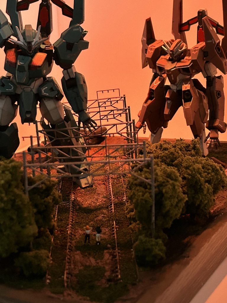 ご覧頂きありがとうございました。最初はルブリスウルをGWの暇つぶしにパチ組みするだけと思っていたのですが気づいたら1月半経っていました。偶には時間を掛けて頑張って作ってみるのもいいものですね。