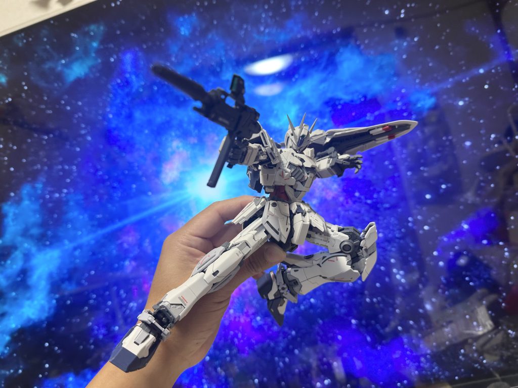 撮影環境がね😇クオリティ上げたいけどじっくり作れない性分なのが困ってます。早くシナンジュスタイン作りたくて完成とする!ご観覧ありがとうございました!