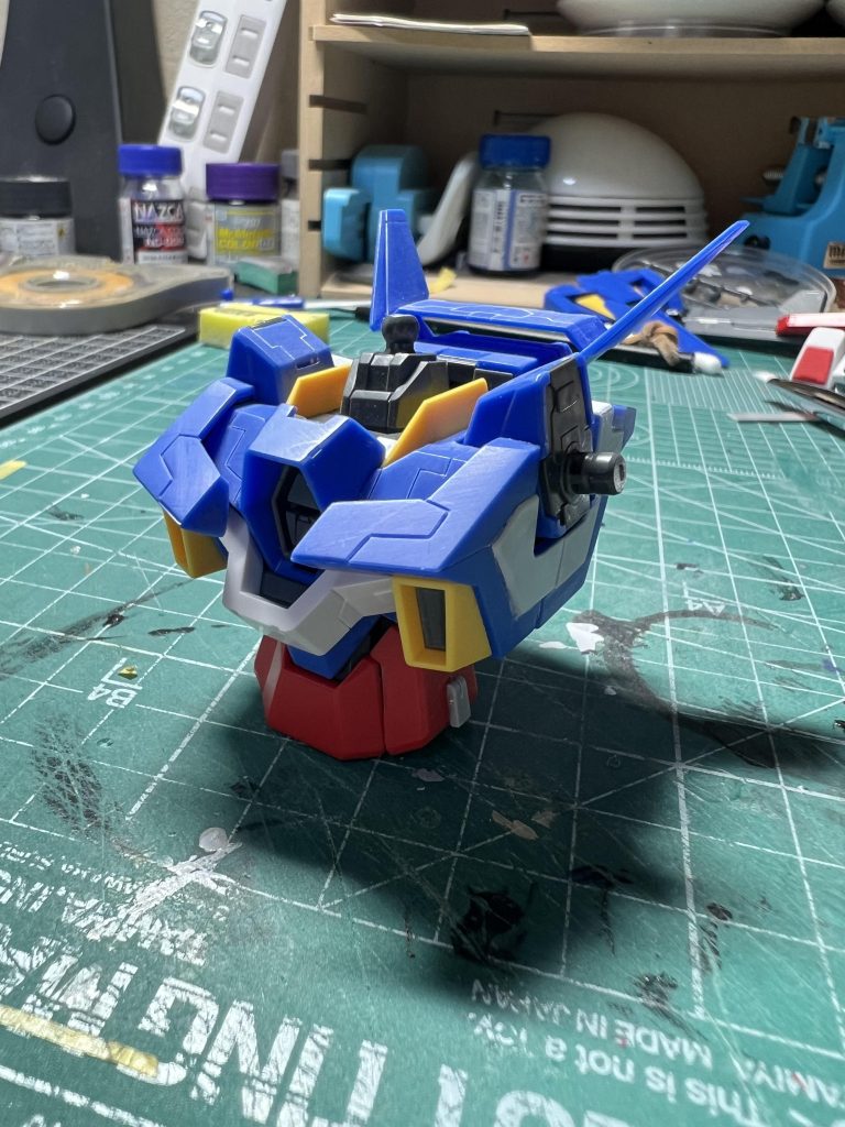 脇のところは掘り直しミスをして抉ってしまったので一度削り取りプラ板で複製しました