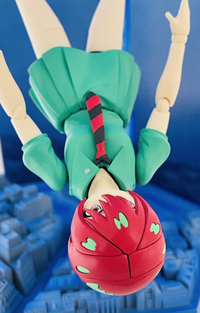 コロニー生まれの私たちは、本物の重力も、本物の空も知らない　もちろん、本物の海も