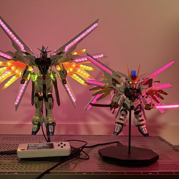 電飾マイティーストライクフリーダムを並べてみた