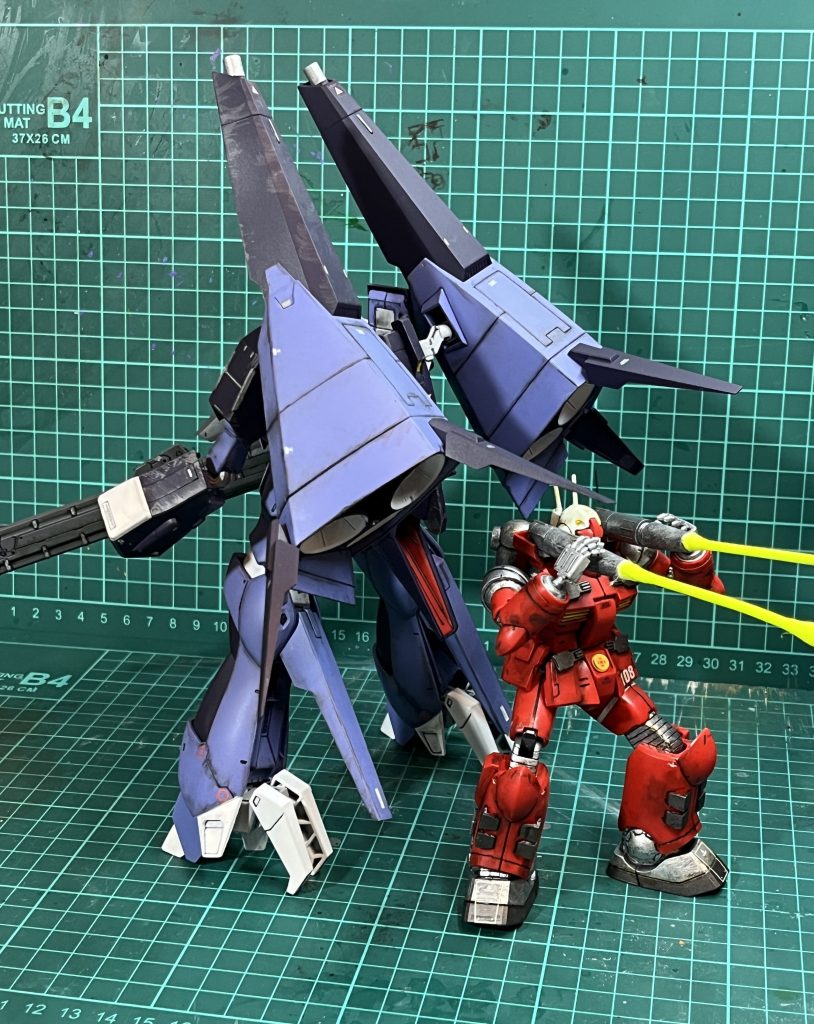 おおきい。彗星かなー。筋彫り入れてみました。