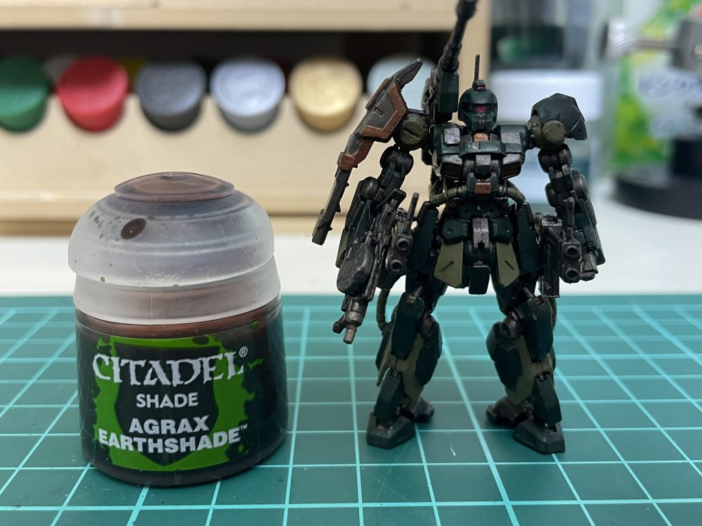 今回のMVP塗料とツーショット