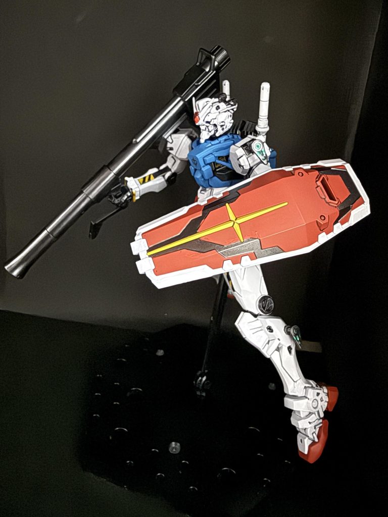 バズーカが似合うバズーカは以前作成したアニメ塗りhgucガンダムから剥いだやつ