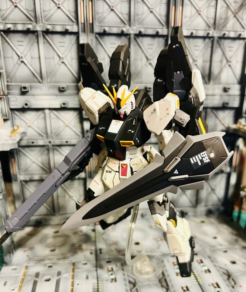 本当であればプレバンの方のシナンジュスタインのシールドが欲しかったです。