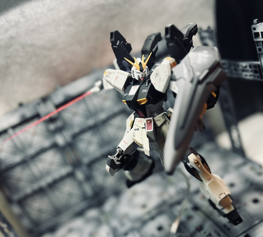 HGUCのνガンダムは本当にカッコいいです。RGも好きですが、らしさが感じられる良いキットだと思います!