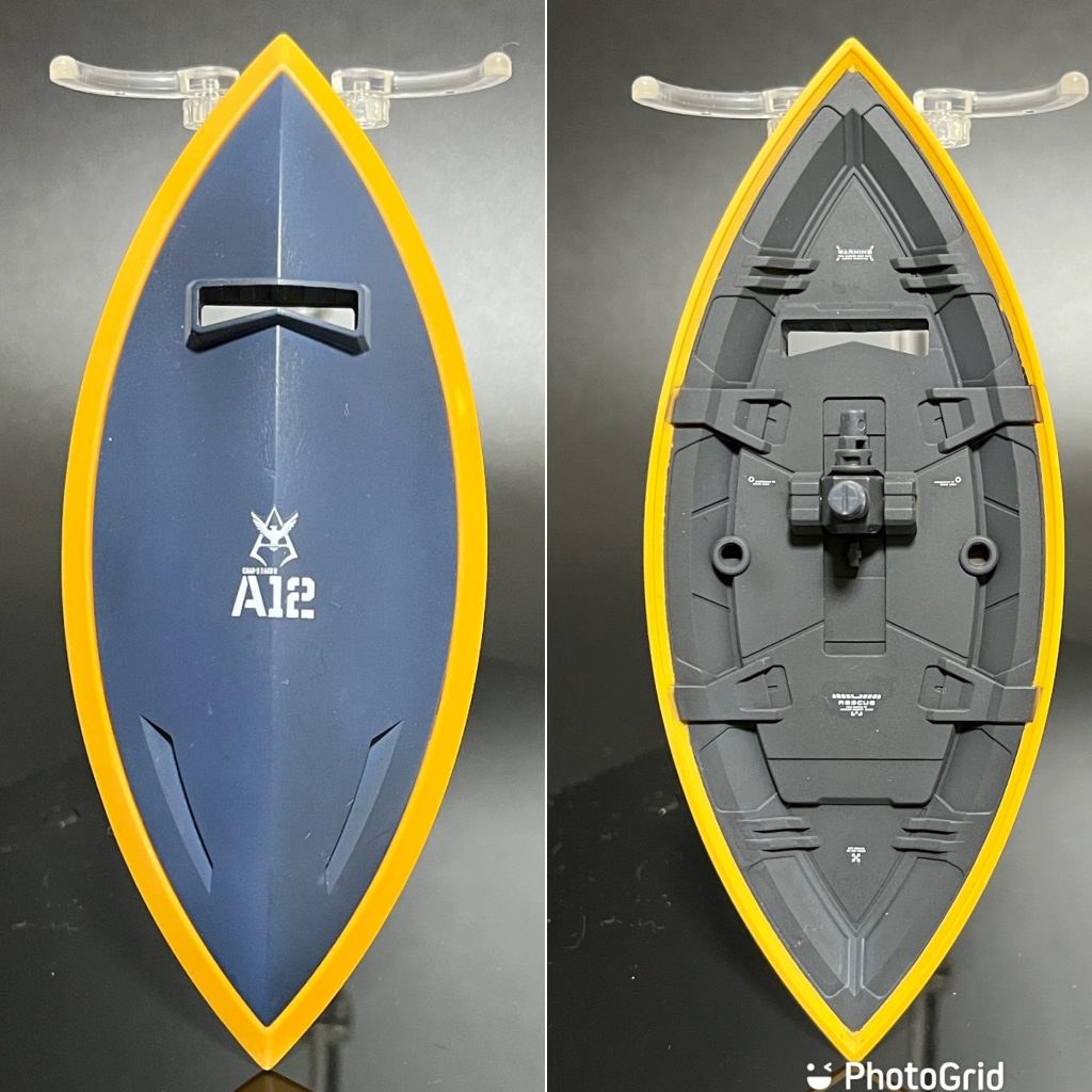 盾はシンプルなデカールをペタリ。裏側はイエローとダークグレーで塗り分けてフィニッシュです！今回もお疲れ様でした^^