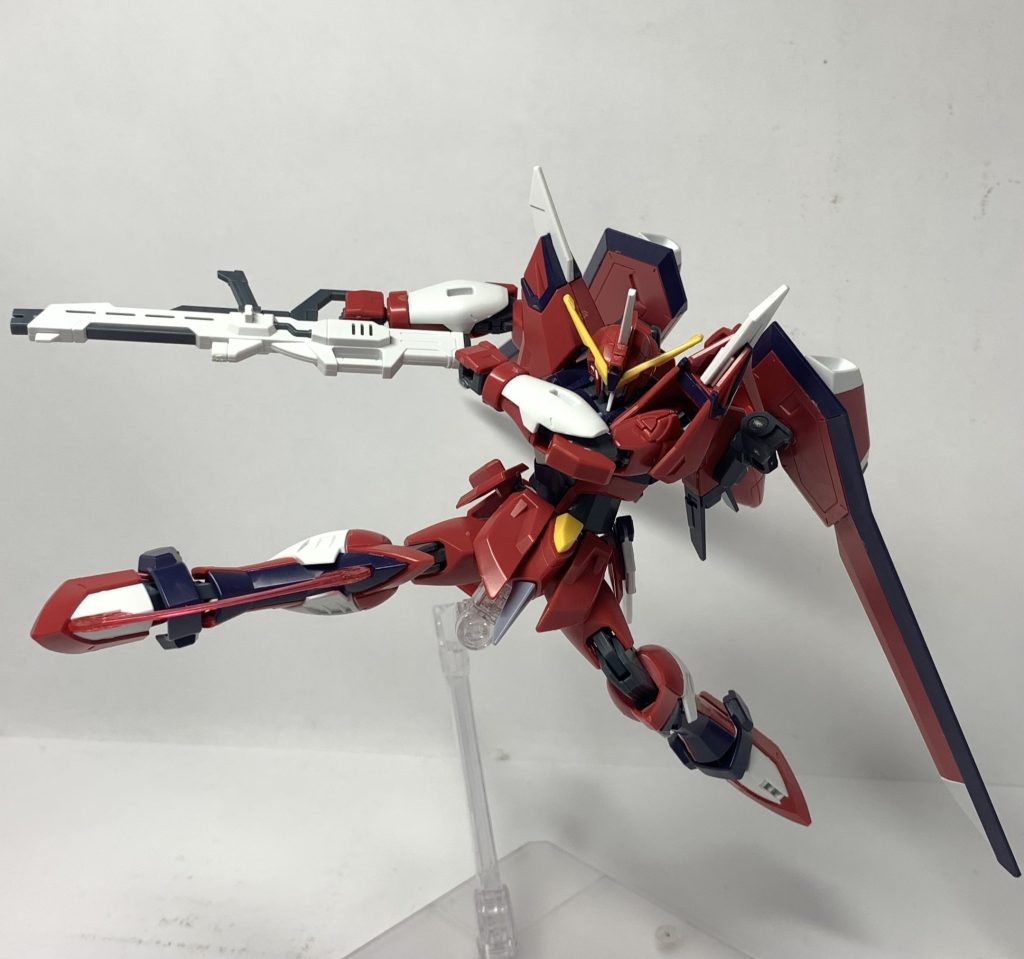 脚部ビームサーベル