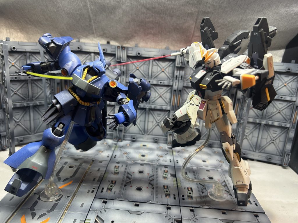 ん、、？おまえもファンネル外されてバックパック強化されてね、、