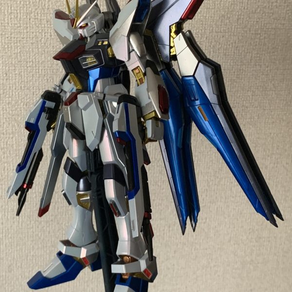 とりあえず塗装終わったけどデカールと墨入れどうしよう…新しいデカール買ったから使いたいけど無いほうが綺麗かな？（2枚目）