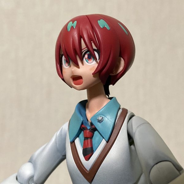 結局ザクのブースターも作ってしまうし、マチュも買ってしまうしで、1話アクションシーン再現の完成が全然見えてきません…😅本編はすっかりクライマックス。完結前には投稿したいので流石に焦ってきましたが、こうなるとコクピットシートのスクラッチは外せません😃大佐(少佐か)でパイロット絡める楽しさに目覚めてしまいました😁（1枚目）