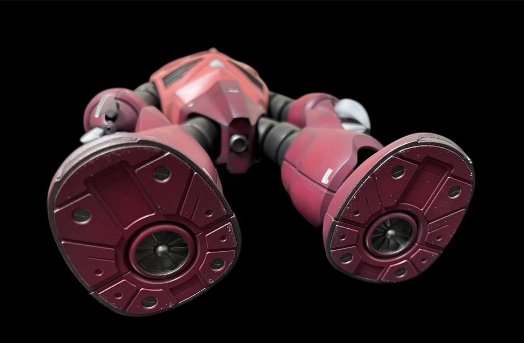 めずらしく足の裏も塗り分けました。