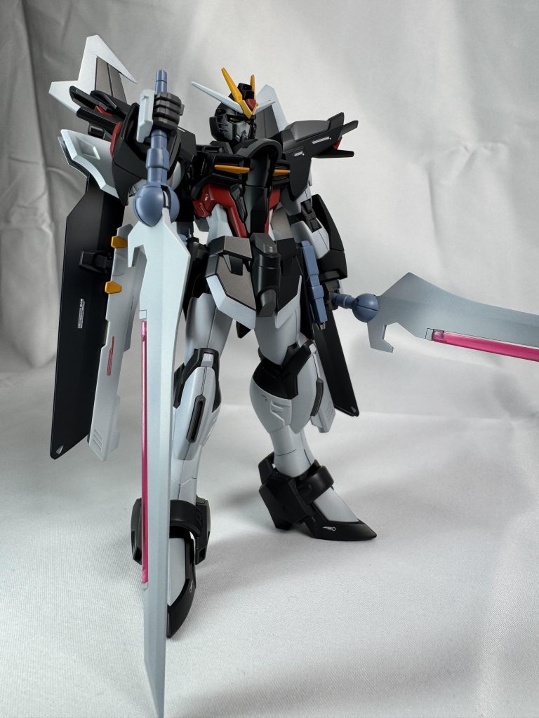 ライジングノワールガンダム–4枚目/制作者：mt.kuro