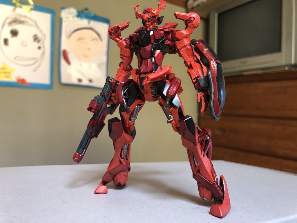 赤いガンダム(クァックス)–2枚目/制作者：ヤマト糊@fcmpCXyhsk1RJ7p