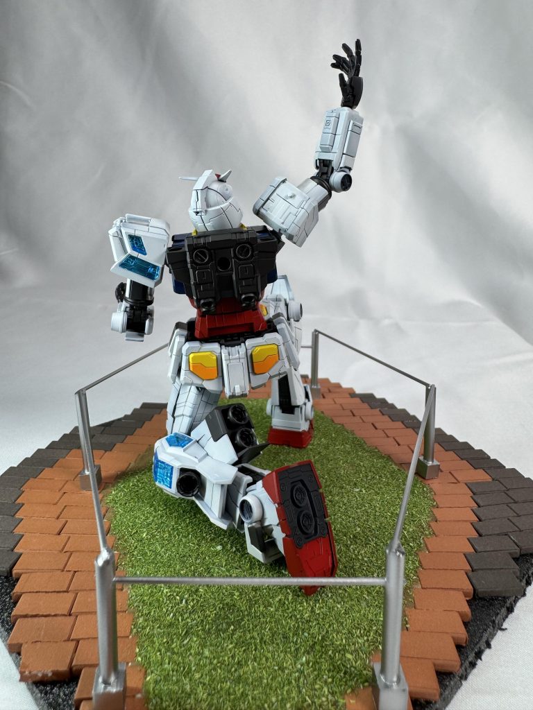 ガンダム–3枚目/制作者：mt.kuro