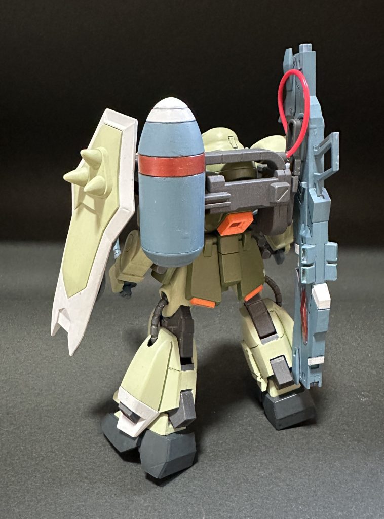 作りやすくていいキットでした。来月はルナマリアのにしようっと。