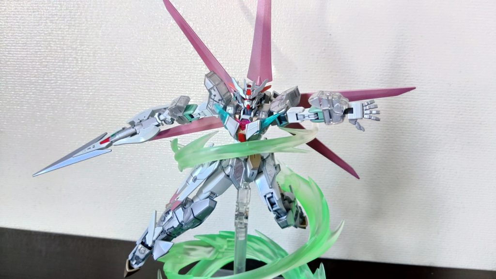 装着完了!シンフォギア本編では変身バンクはおろか、技すら描写されなかったので適当に撮ってます。