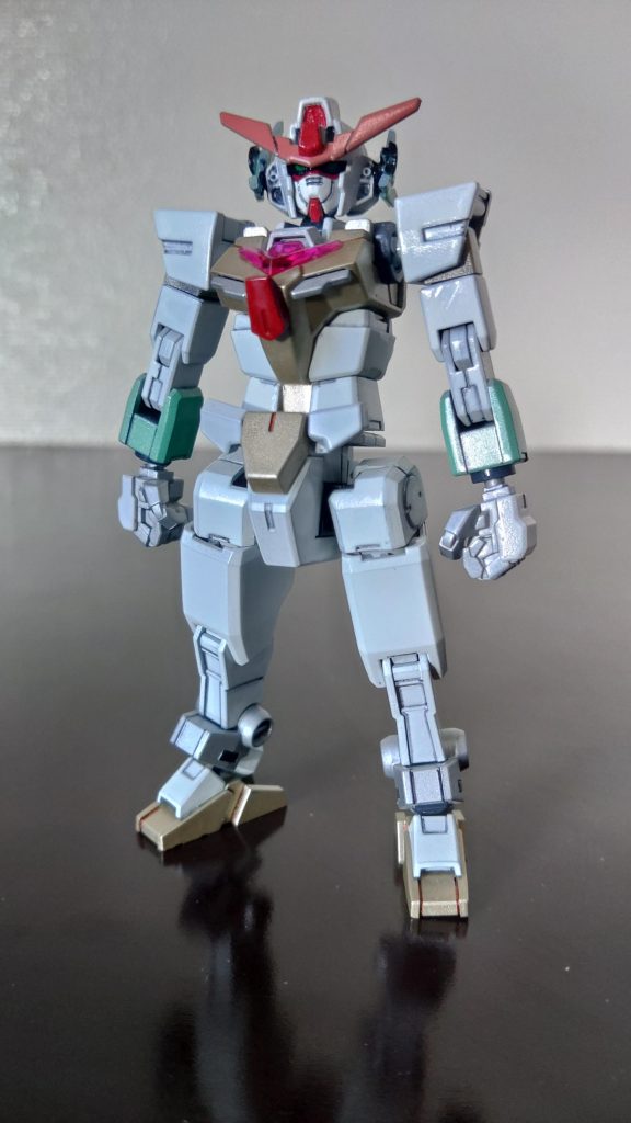 「シンフォニックガンダム(モデル セレナ・カデンツァヴナ・イヴ)シンフォニックガンダムの4番機。正式なロールアウト前に「ネフィリム」と呼ばれる怪物を止めるため出撃し、刺し違えて修復不可能なまでに大破した。後に残骸は「シンフォニックガンダムVer2(モデル マリア・カデンツァヴナ・イヴ)」に使用される。