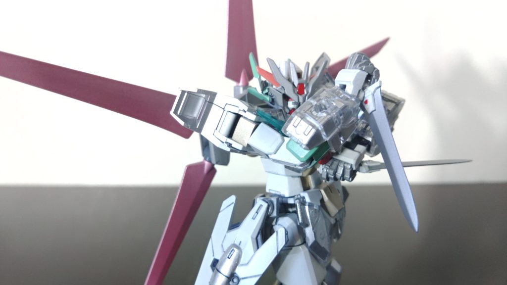 アームドギアの一つの短剣これもゲームにしかない技再現用の武器。大量に使うので姉から借りてます。