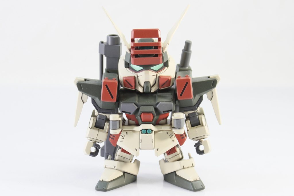 SDのストライク、イージス、ブリッツ、デュエル、フリーダム、ジャスティスなどを収集するも、バスターだけがどうしても見つからない。  当時はネット環境も乏しく、「GAT-Xシリーズ他の4機が出ているのだから、きっとSDバスターはどこかにある」と信じ、おもちゃ店を巡り続けた日々。