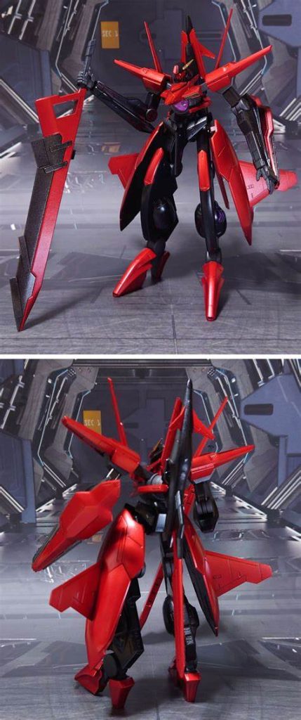 アルケーガンダムの前後ろ。工作はゲート痕処理、エッジ尖らせ、パーティングライン・段ズレ・ヒケ対処、一部パーツの合わせ目消し、肉抜き穴埋め、市販の金属パーツの埋め込み・貼り付けによるディティールアップ。手首は30MMのオプションセットに置き換え、左右武器持ち手・握り手・平手を用意しました。カラーリングについては、ガンダムエクシアダークマターをモチーフに、黒と赤で塗り分けてみました。