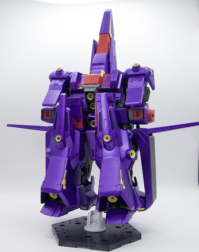 モビルアーマー形態モビルフォートレスて聞きなれない名称w変形はサイコガンダムよりは簡単だけど結構ガチャガチャしないとなんで塗装ハゲにビビリつつ