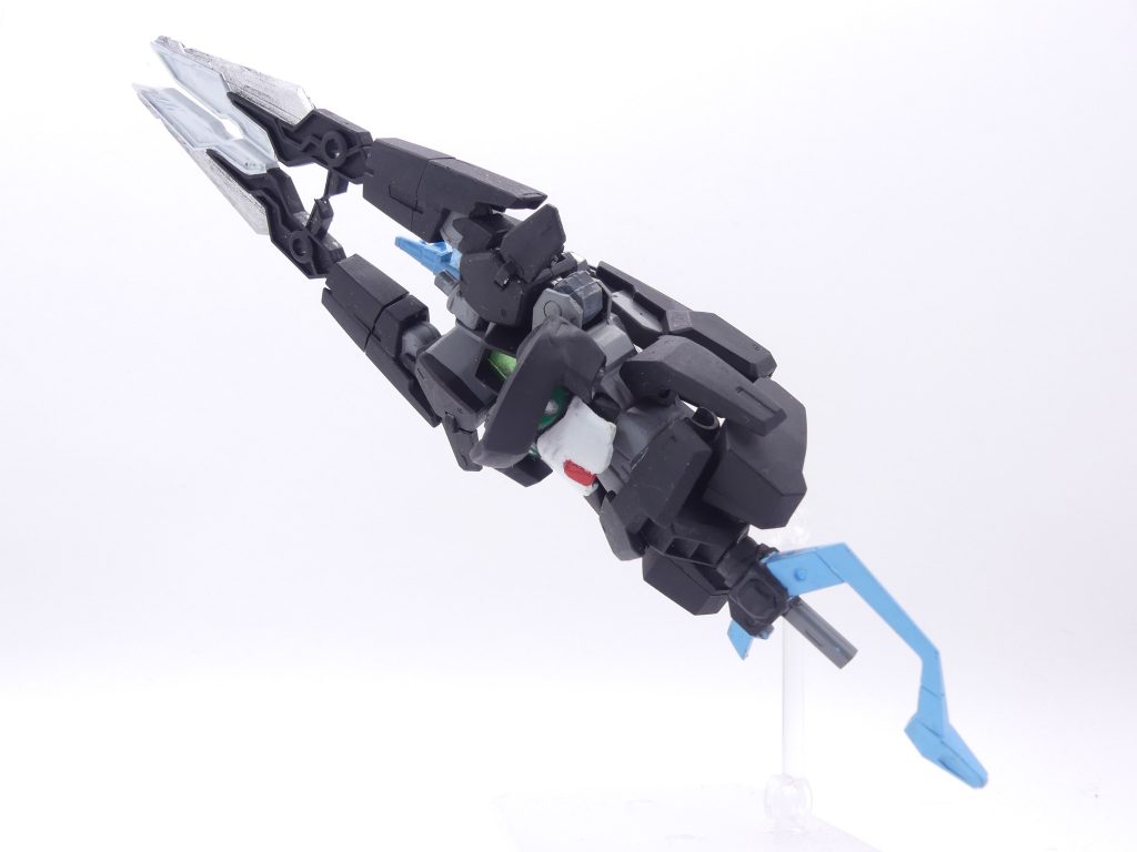 ペルソナブレード:大剣に変形した形態。当初のミライは、電書「エバーブック」を用いてログイン。大剣のふりをしながら、オベロンオーヴェロン…「フォーエバーシステム」に至る道を探していた。ここからは腰の3ミリ穴に別の接続がいります(こちらは普通に3ミリランナー)。