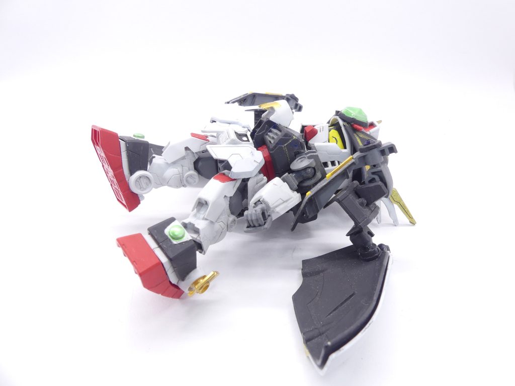 ガングリモワールは、騎士ユニコーンにより「コール」されたガンニッパーのニッパーを振るい、ヴォーティガーンと最後の決戦に……とにかく、勝利しました。省略しすぎですが、仕方がないのです。ページ数がもう残っていませんから…「あいつが変な物語…作…」とかヴォーティガーンは言っていましたが…はて?私は何も知りませんよ?私(エースデイ)も実はフォーエバーシステムで、あなたはその落伍者だったなんて???あなたには用はありません、さようなら。…げふん、げふん。シイナ・アマミチは、ようやく現実世界への帰還を果たします。一つ目の「鍵」を手に入れ、その場にいた父と「エバーランド」の話をしながら。多くの謎を残したまま…フォーエバーシステムとは?ヒカルと「ブリッジ」の真の目的とは?そして、アマミチ達の運命は…それが語られるかどうかは次回を待て!待てないって言っても待て(時期未定)!!(ナイトリージョン クリアー)