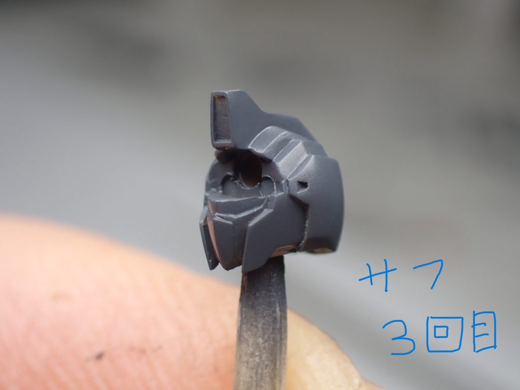 頭部は何度も修正して、アーティファクトらしさを消しました。