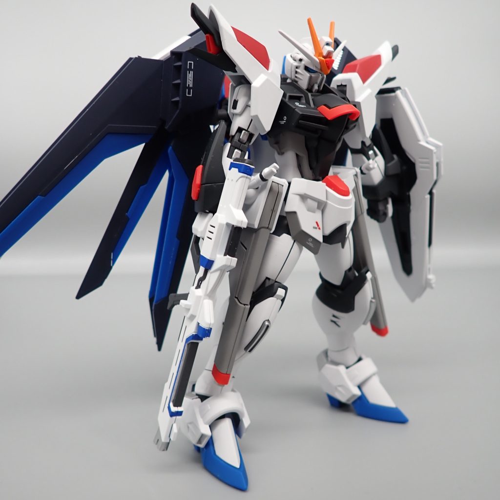 ライジングフリーダム–2枚目/制作者：アンジェロのプラモデル工房