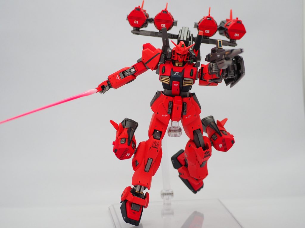 ガンプラ HG 赤いガンダム全塗装完成品 ガンダムマークII エウーゴカラー ガンプラ HG 赤いガンダム全塗装完成品 ガンダムマークII