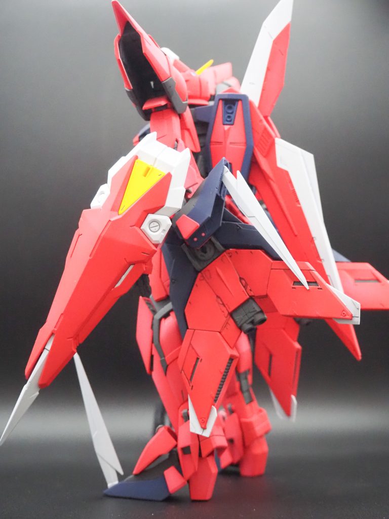 MG イージスガンダム–4枚目/制作者：出町やなぎ