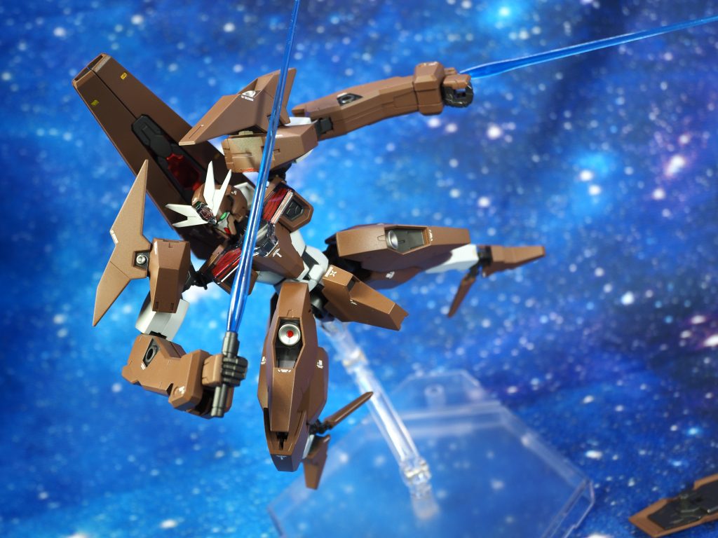 トンファー的な感じで腕から長物が伸びてるのってやっぱカッコいいのよ。