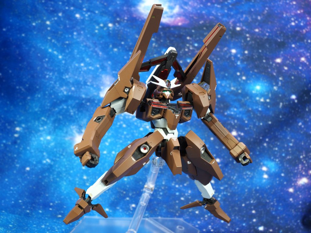 腕の長さとフェーズドアレイキャノンの展開がけっこう似合うな!平手パーツもあるのに撮り忘れてるフフ